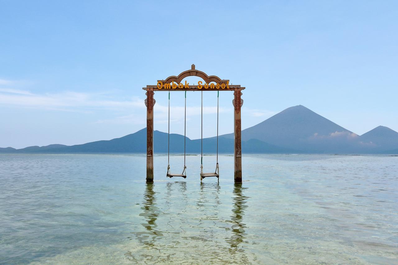 Things to do in Gili T -the amazing Gili T swing