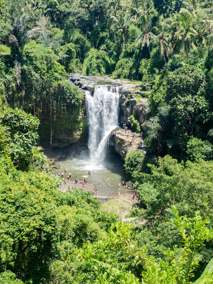 Tegenungan waterfall Bali, waterfall in Ubud, Tegenungan waterfall entrance fee, tegenungan waterfall swimming, 
