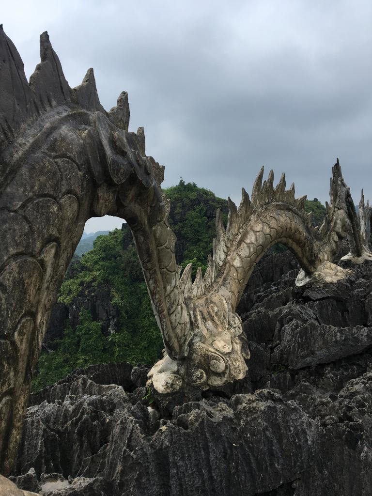 hang mua sunrise, hang mua entrance fee, The awesome Hang Mua cave dragon