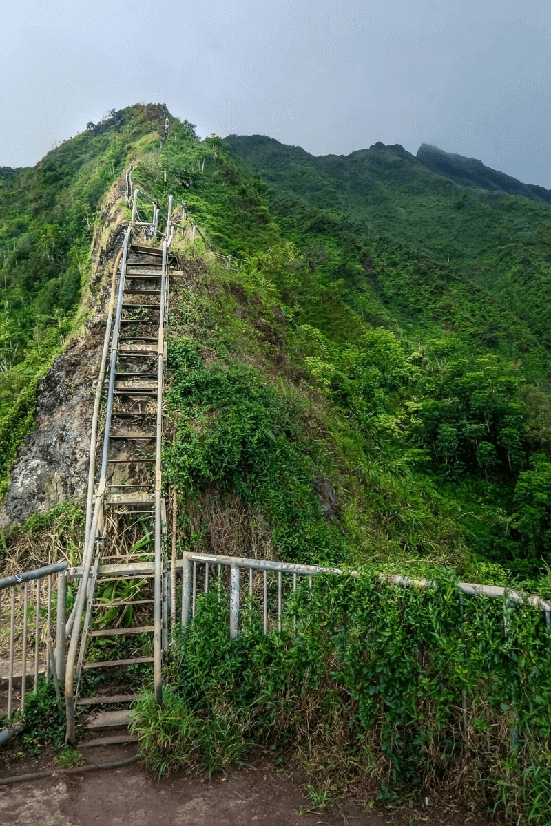 climbing the Haiku Stairs by the hand rail
