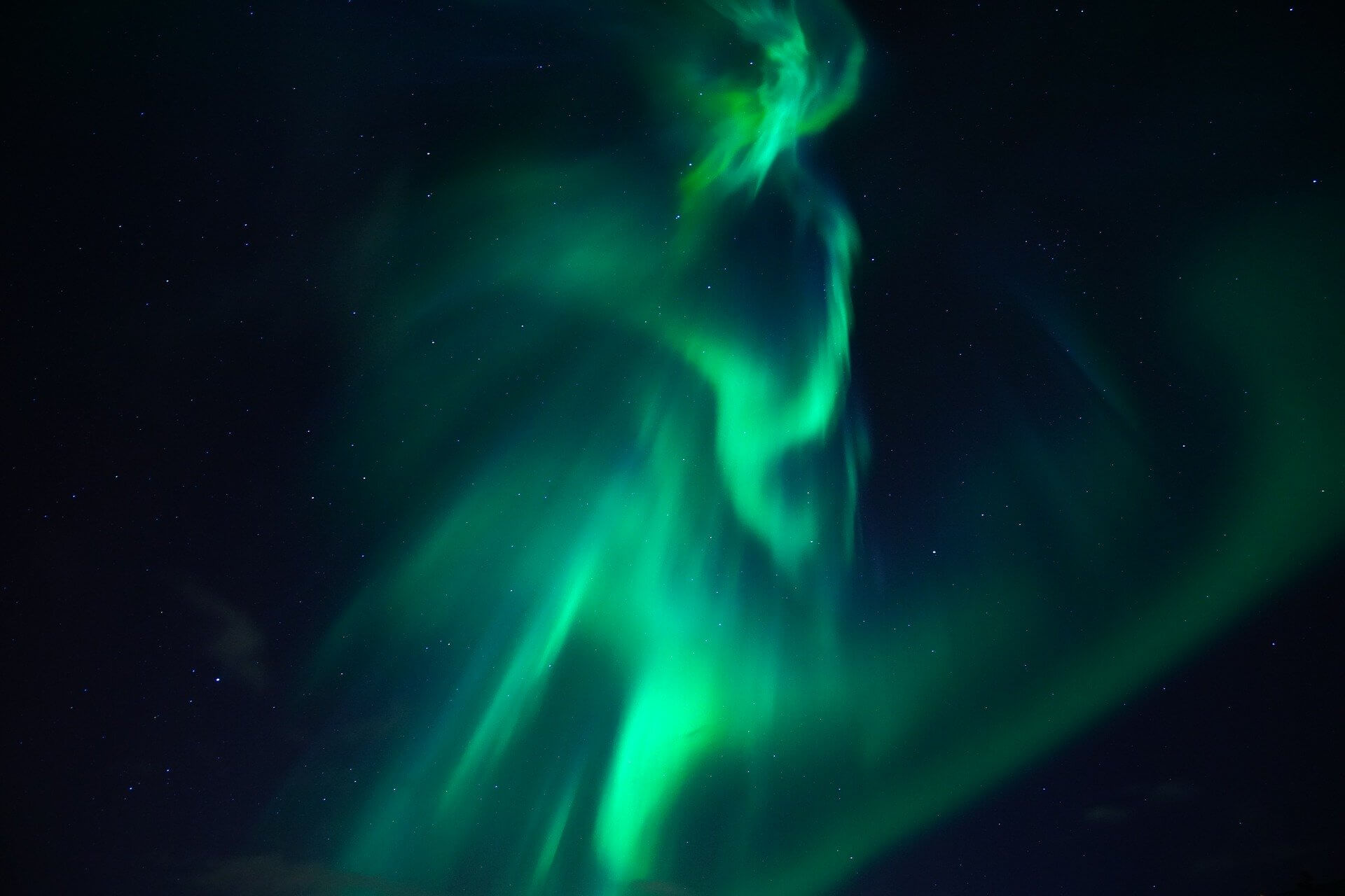 photo of the beautiful northern lights in iceland