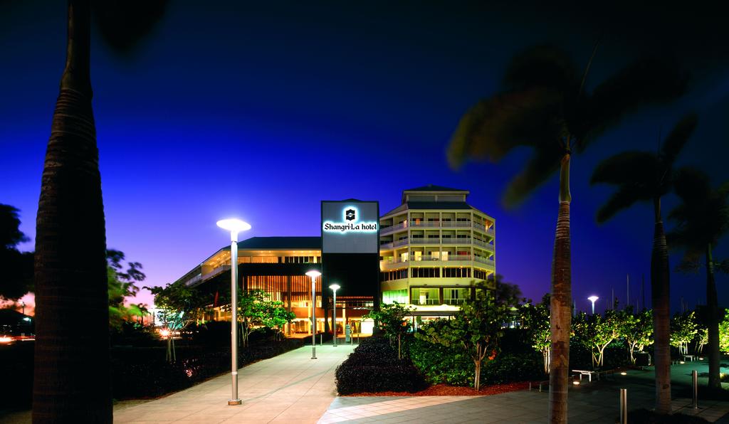 where to stay in Cairns