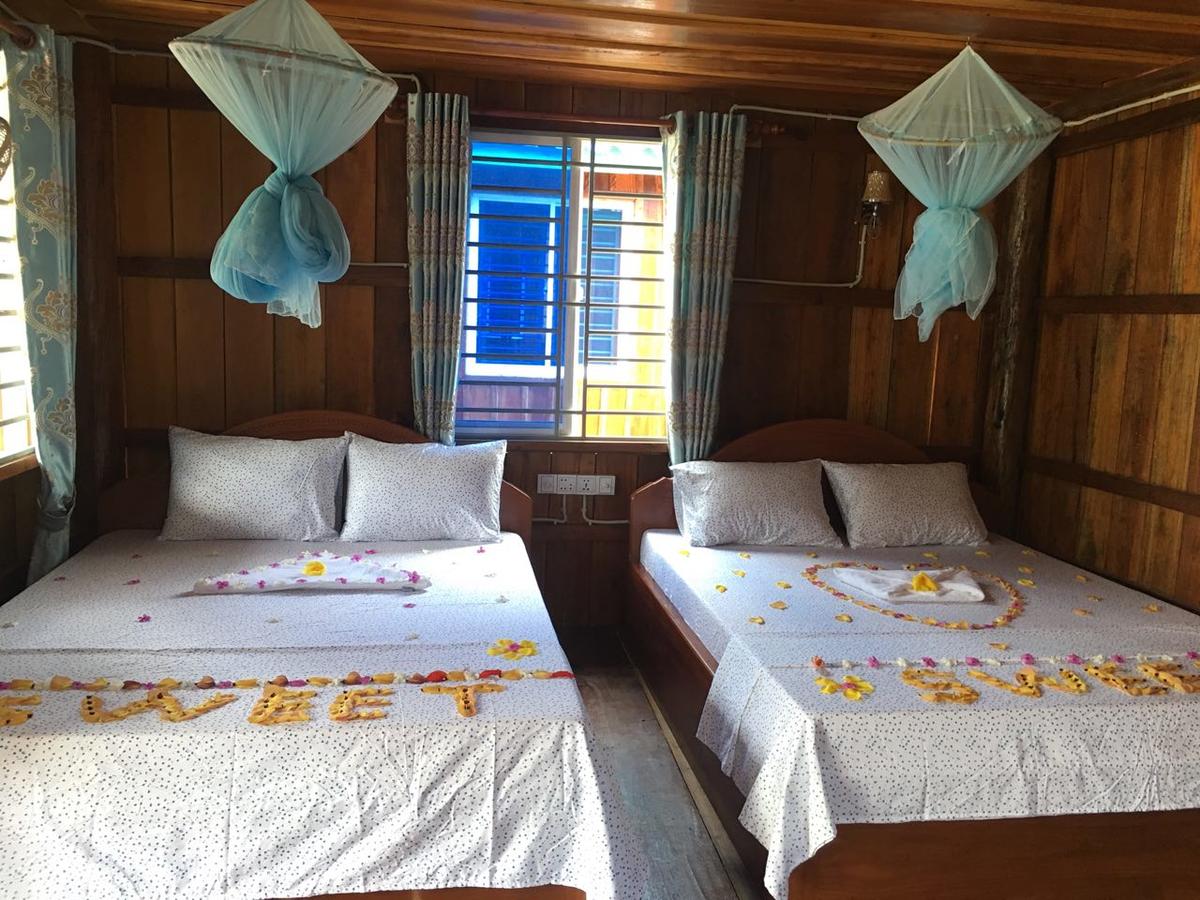 bed and breakfast romantic room Koh Rong
