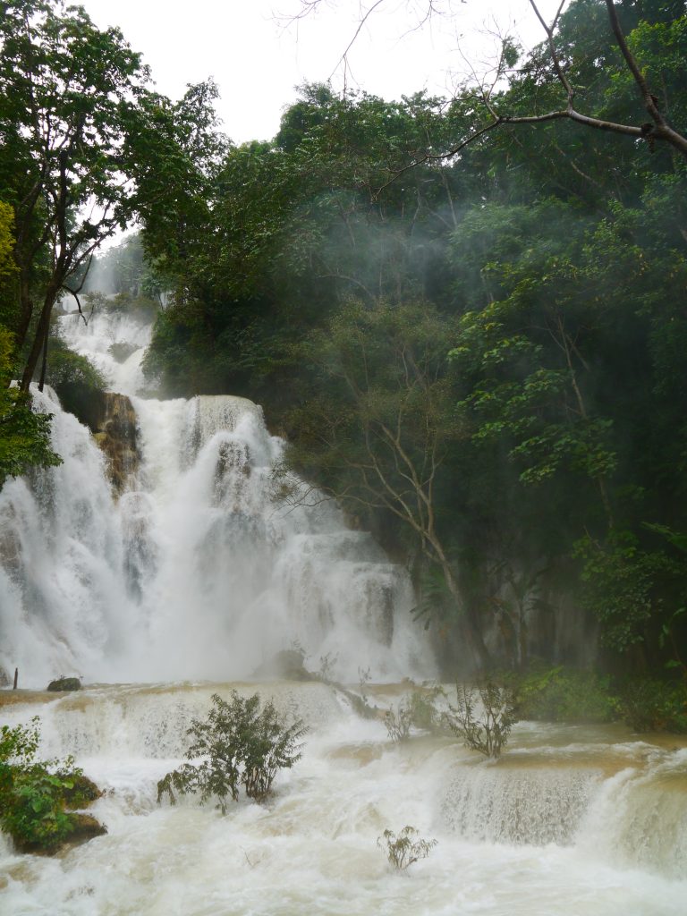how to do the Kuang Si Falls in Luang Prabang