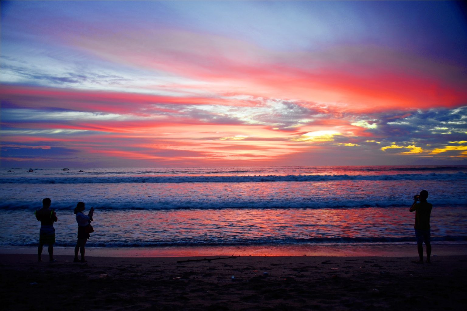12 BEST THINGS TO DO IN SEMINYAK, BALI Surfing + Beach Days!