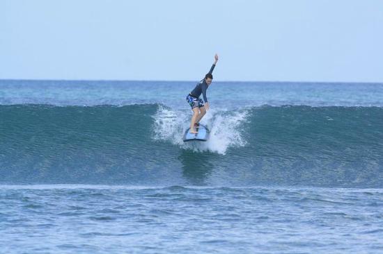 Surfing bali
