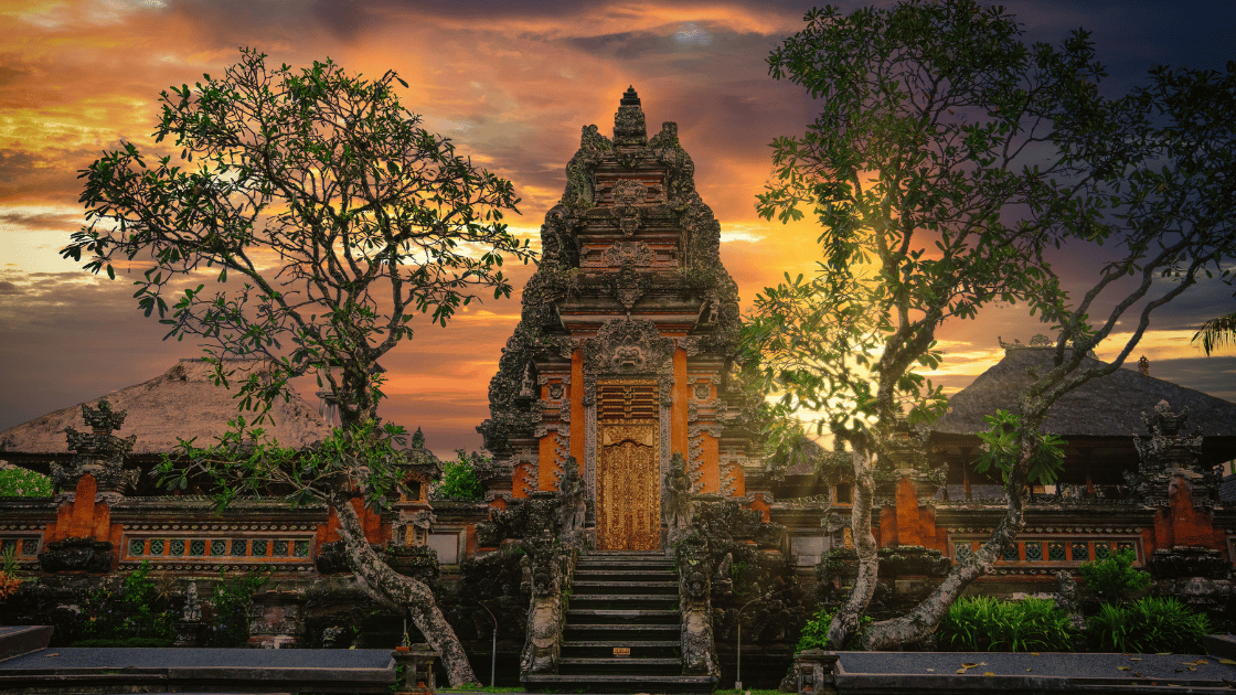 Nusa Dua to Ubud: Complete Guide For 2024